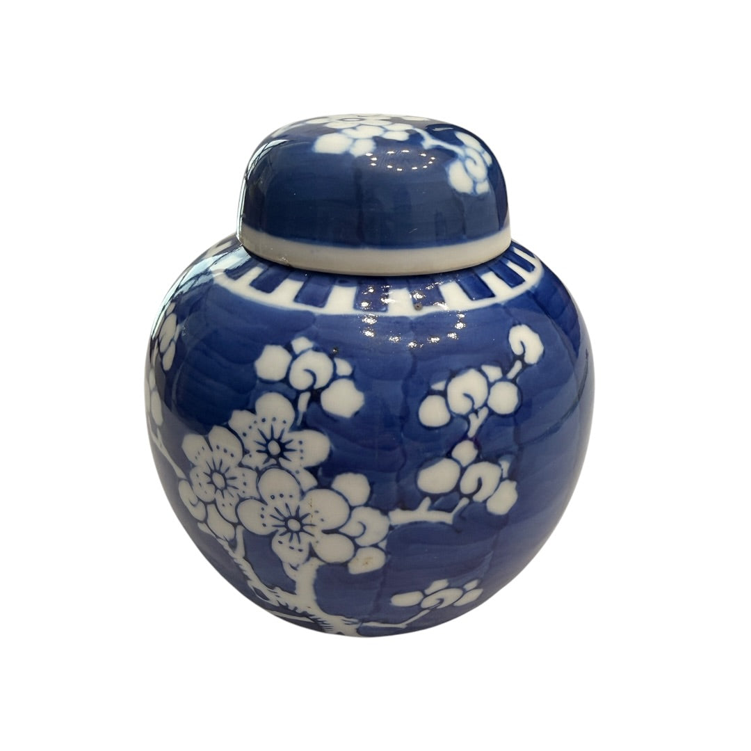 Vintage Floral Blue & White Holder