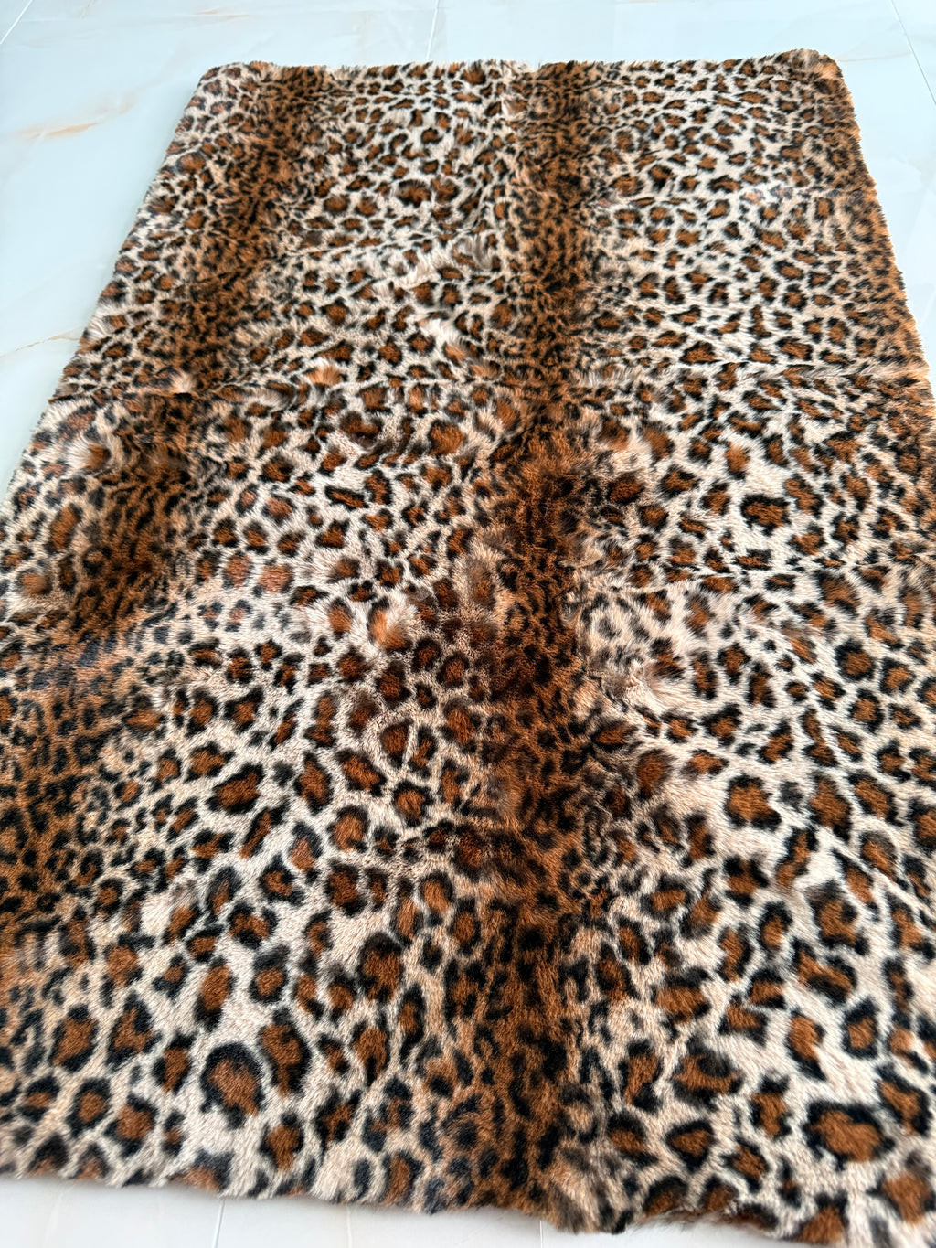 Leopard Fux Rug Soft 30x47 inches