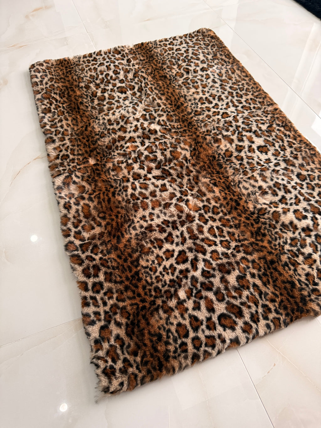 Leopard Fux Rug Soft 30x47 inches