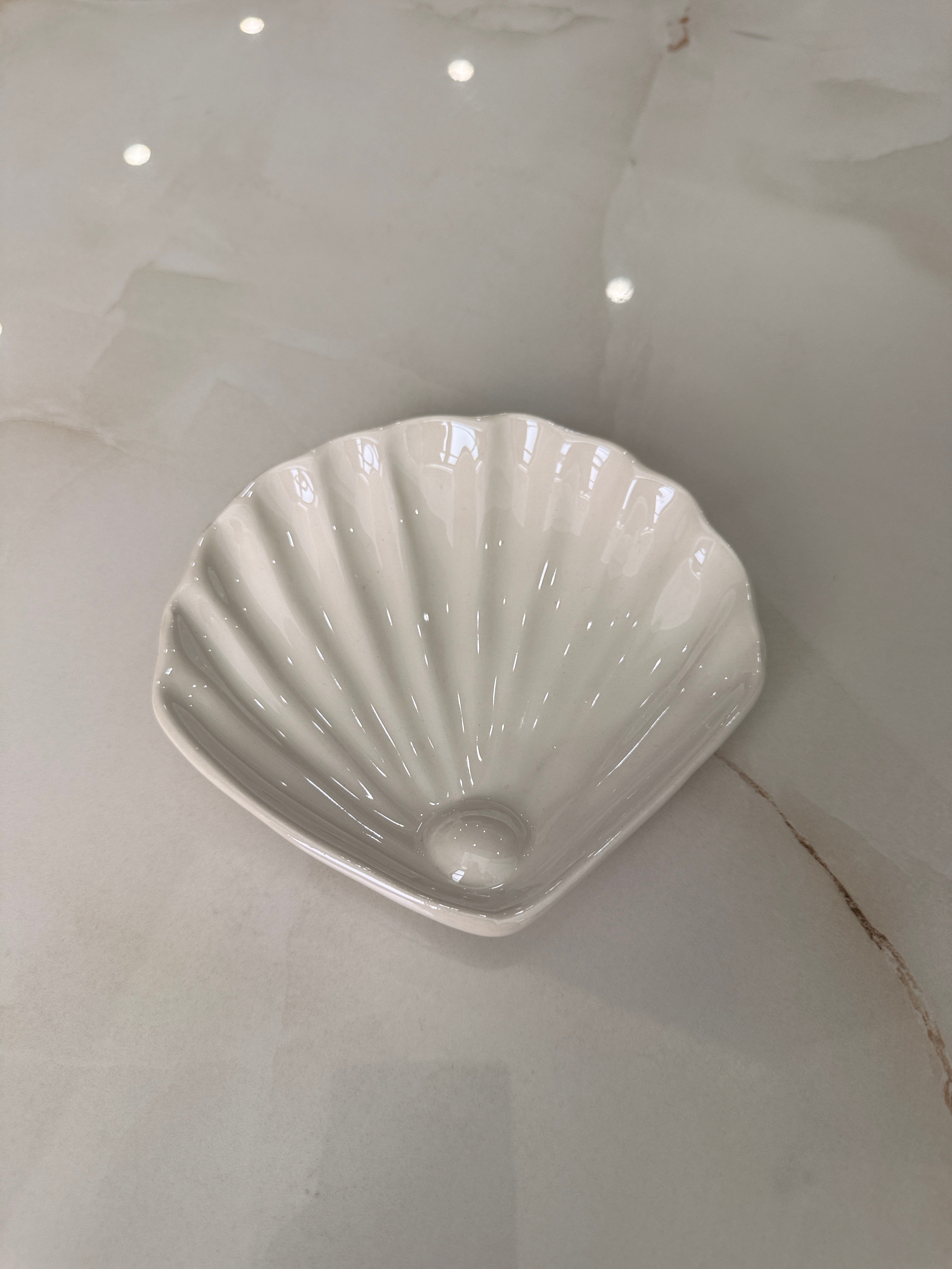 Shelly Shell Jewelry Dish Set of 4