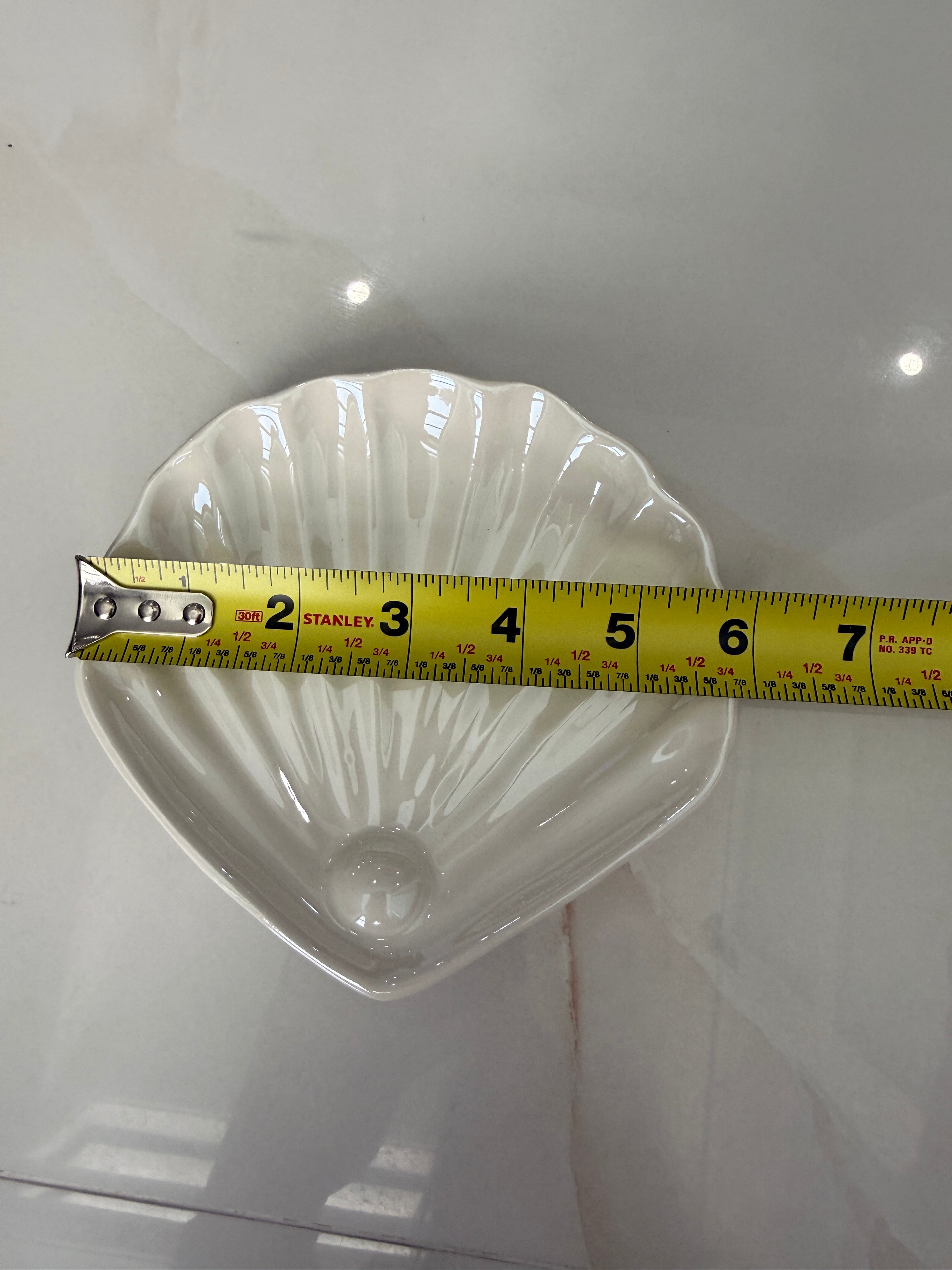 Shelly Shell Jewelry Dish Set of 4