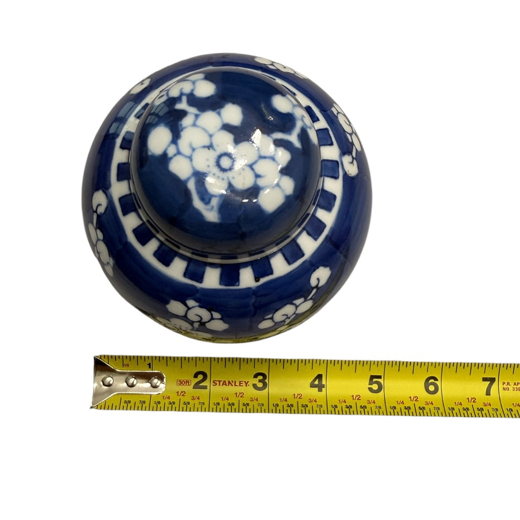 Vintage Floral Blue & White Holder